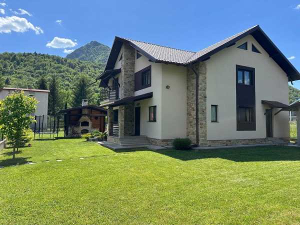 Vilă-casă de vacanță Lepșa, Vrancea