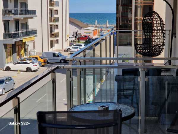 Inchiriez apartament  MAMAIA  NORD