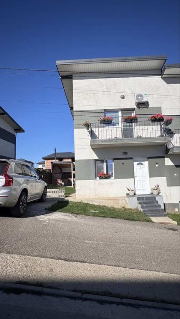 Proprietar, vând casa tip Duplex