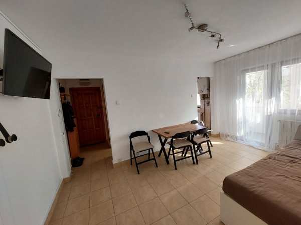 Proprietar ofer spre  inchiriere apartament cu 3 camere, zona Dacia