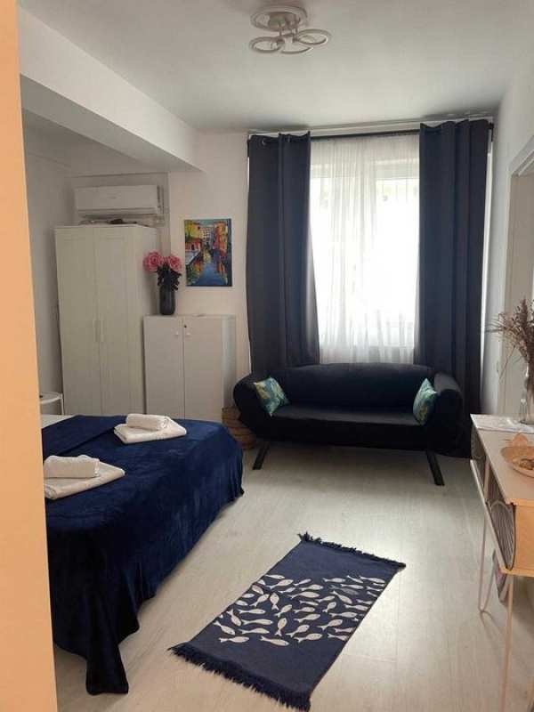 Proprietar inchiriez garsoniera Mamaia Nord