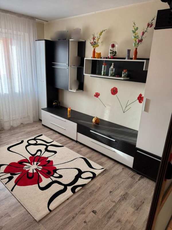 Apartament in centru 2 camere decomandat