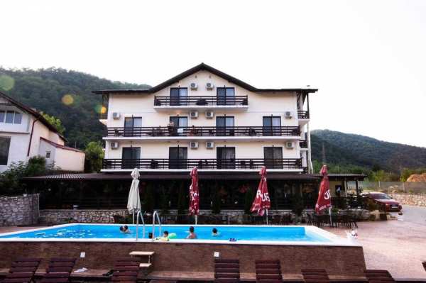 vand pensiune turistica DUBOVA -MH