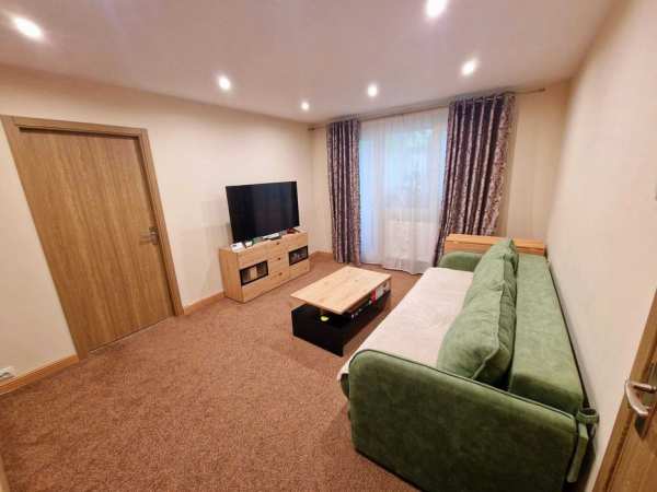 Inchiriez apartament 2 camere Tatarasi direct proprietar