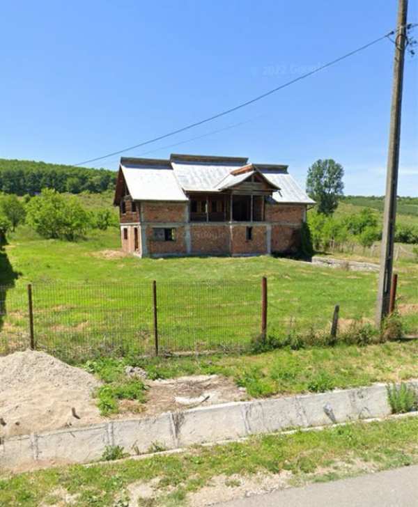 Vand casa si teren