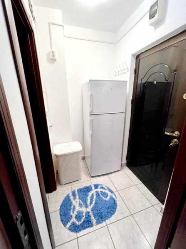 Garsoniera de inchiriat