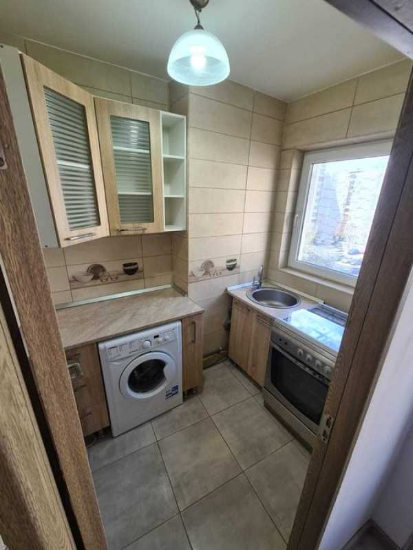 Garsoniera de inchiriat - Rahova Petre Ispirescu - 5 min tramvai 32