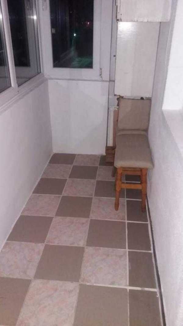 Vand apartament cu 2 camere