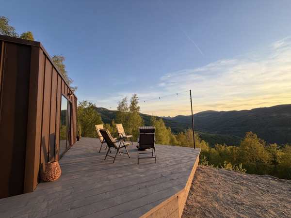 Cabana de vanzare la munte