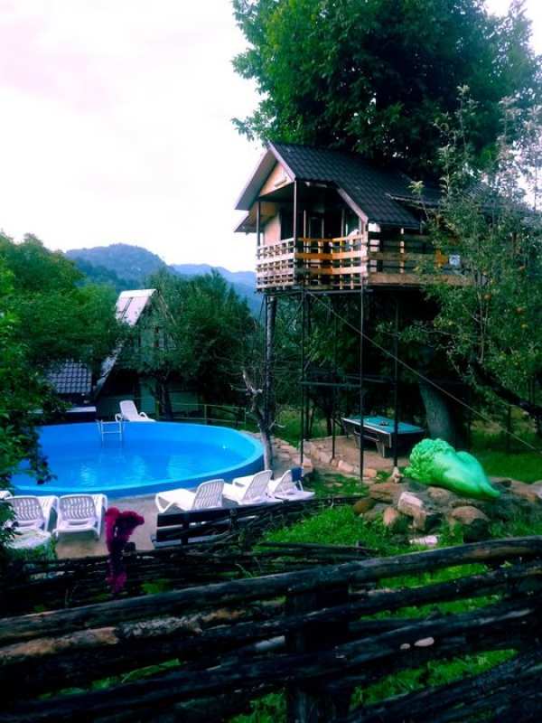 Cabana de vinzare