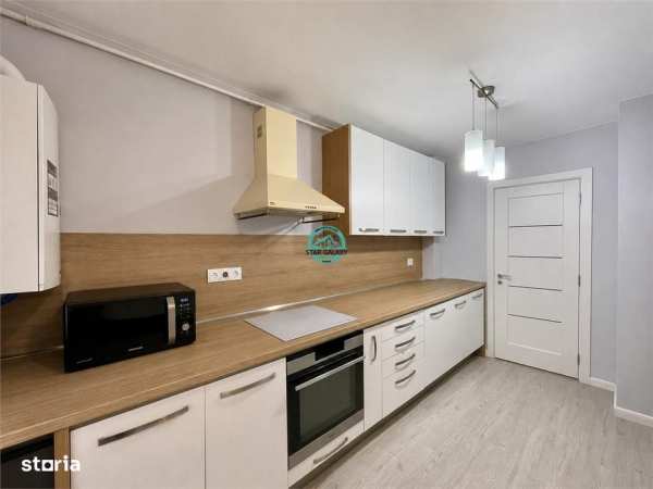 Inchiriez apartament cu 4 camere modern mobilat in 7 Noiembrie !