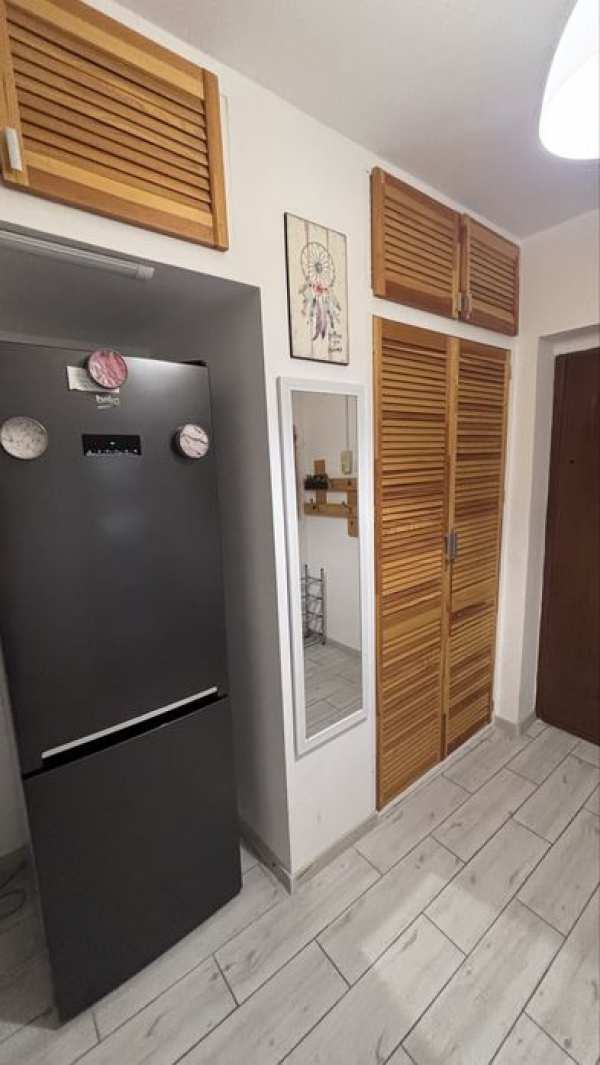 Inchiriez apartament 2 camere,proprietar