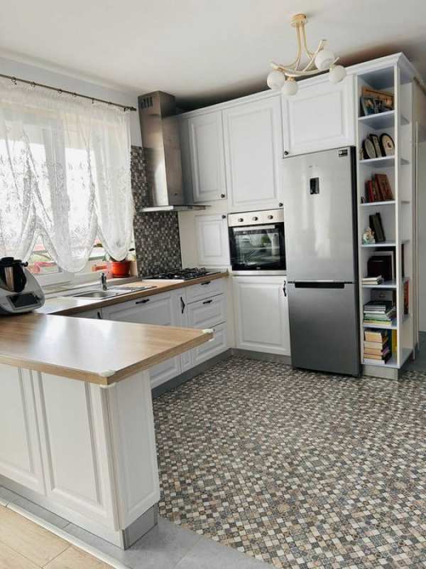 Apartament 3 camere cu terasă mare, etaj retras, în Sânnicoară, Cluj