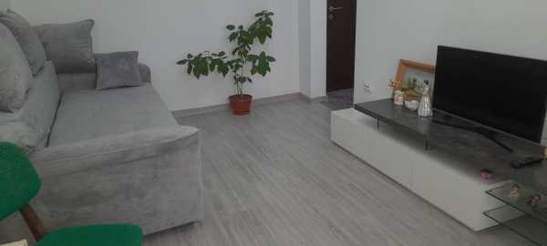 Garsoniera de vanzare