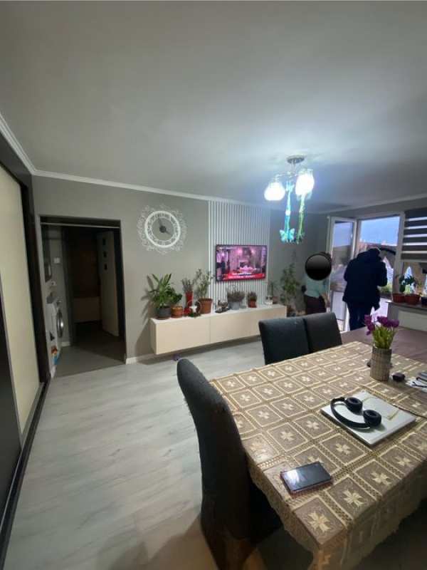 Apartament de vânzare