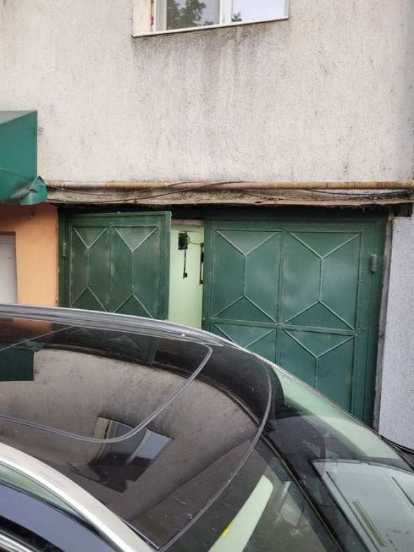 Inchiriez garaj Slatina-Olt