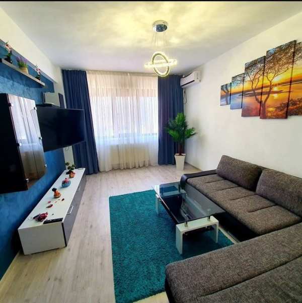 Inchiriez apartament Mamaia Nord, zona Alezzi 100m plajă. Termen lung