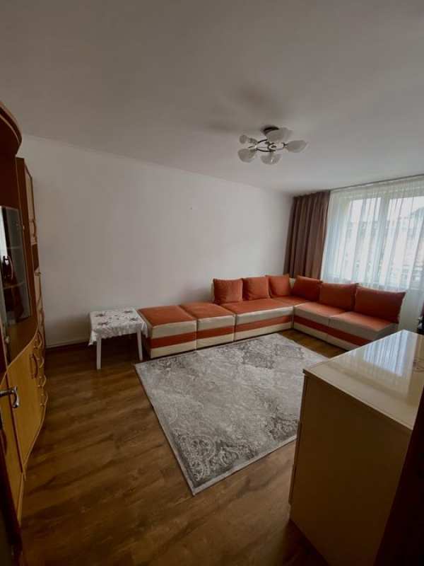 Apartament de inchiriat, 3 camere, zona centrala, Bld Traian, spital