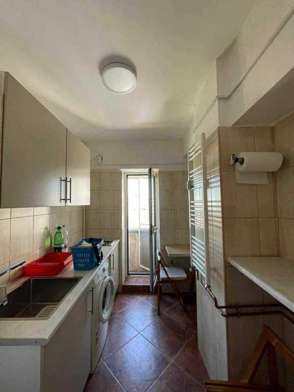 apartament cu o camera ultracentral (Unirii) etaj 6 cu lift