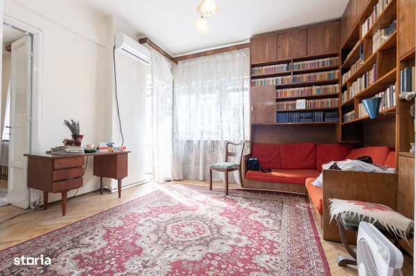 Vanzare 4 camere Piata Rosetti (str. Sfintilor) Centrala proprie