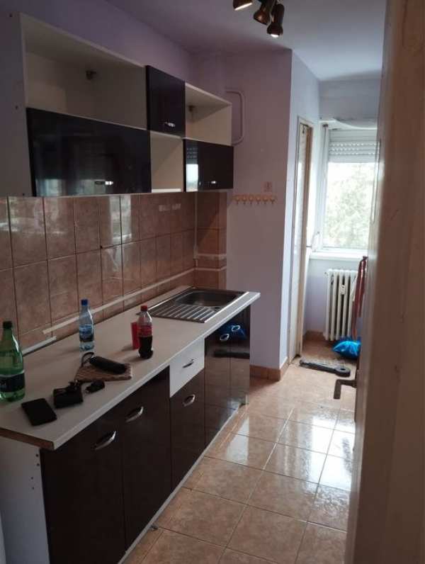 Inchiriez apt cu 2 cam in Arad