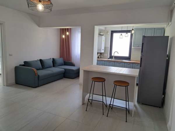 Vand Apartament/Studio Nou
