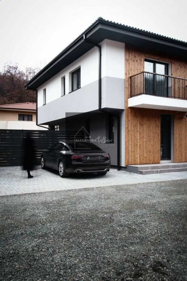 Duplex 4 camere | 120 mp utili | 180 mp curte | P+ET+POD | Tauti