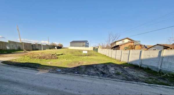Teren extravilan  714mp, Craiova/Simnicu de Sus, deschidere 2 strazi