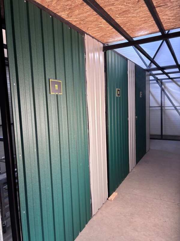 Boxe de depozitare si depozitare paleti duba lift stivuitor