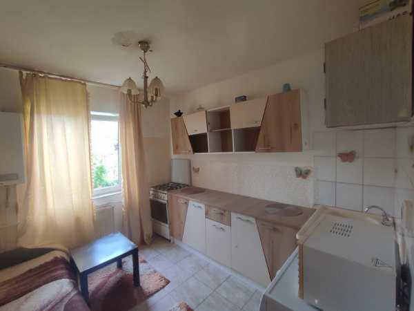 De închiriat Chirie Garsoniera tip Cămin 2 Camere - Termopane Centrala