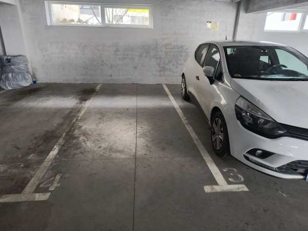 Închiriez parcare subterană Str  Teilor