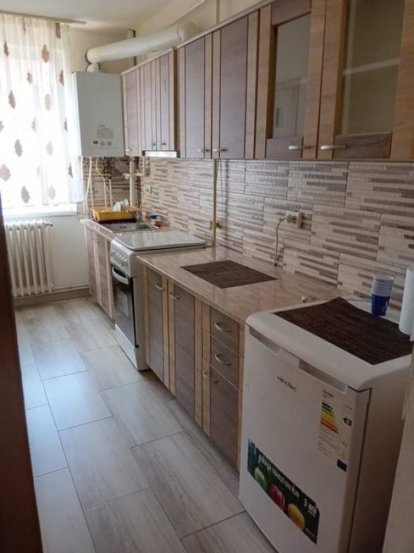 Apartament cu 2 camere de inchiriat