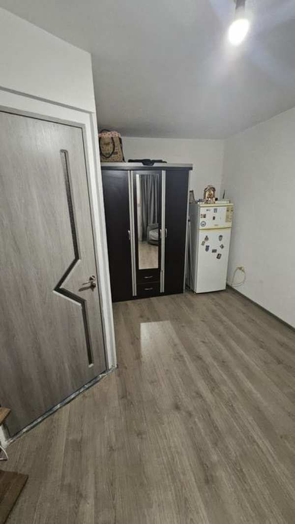 Apartament 2 camere de închiriat