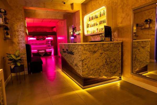Particular, vând cotă de 50% din două spații comerciale cu chiriași stabili – Militari Residence