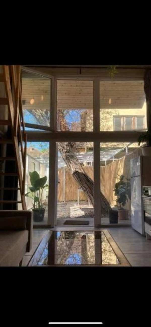 Închiriez casa cu curte proprie. Direct proprietar! Loc parcare