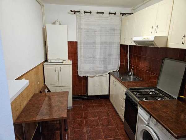 Apartament de închiriat