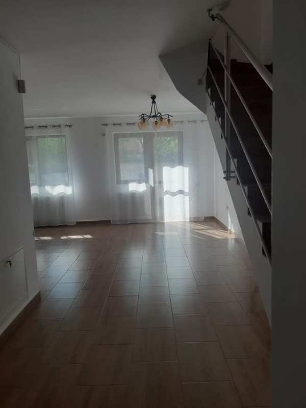 Inchiriez casa 120mp Popesti-Leordeni
