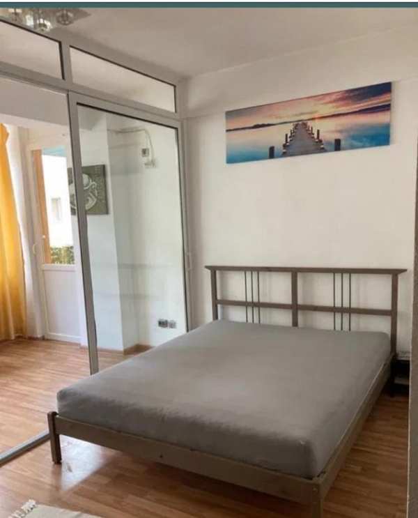 Proprietar inchiriez garsoniera 42 mp