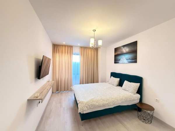 Apartament 3 camere 2 bai