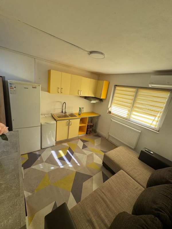 Garsonieră de închiriat – UMT, direct de la proprietar