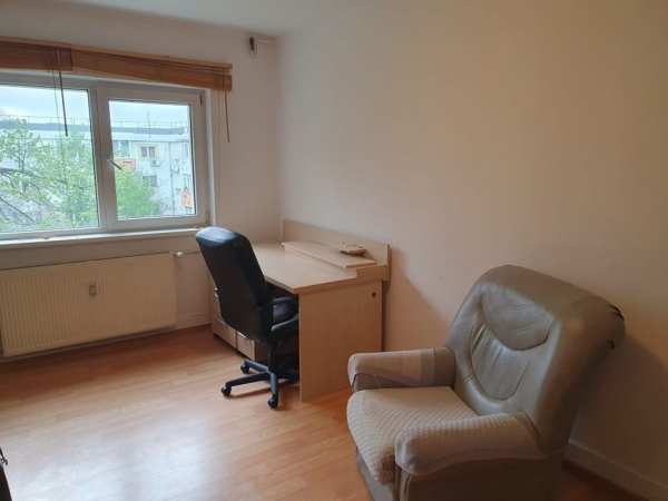 Vand apartament 2 camere Aviatiei
