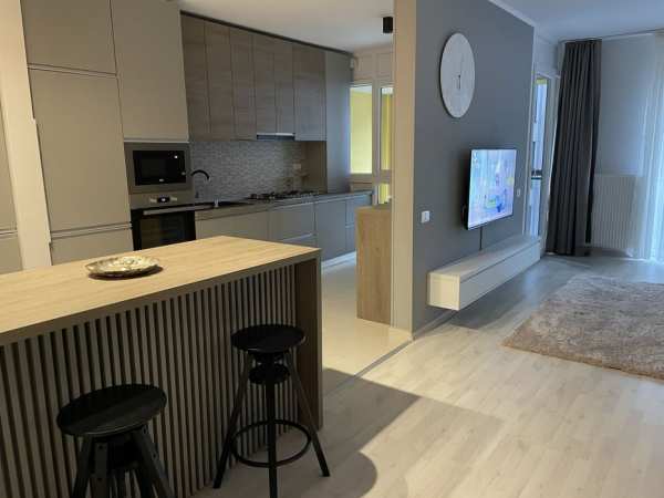 Închiriez apartament 2 camere