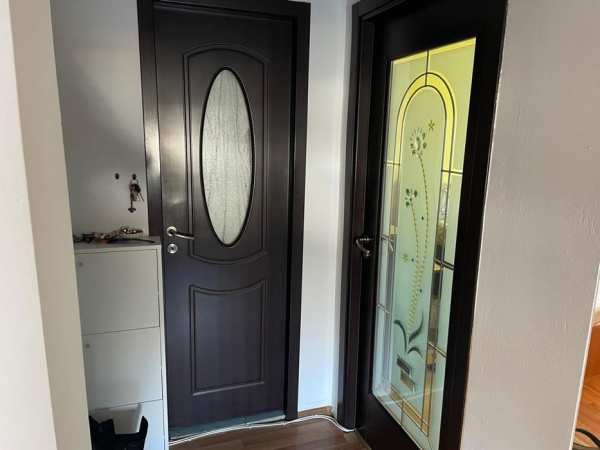 Vand Apartament 3camere decomandat Scaieni