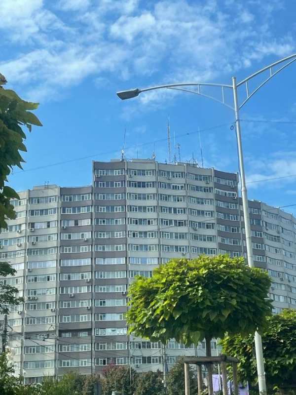 Inchiriez apartament 5 camere