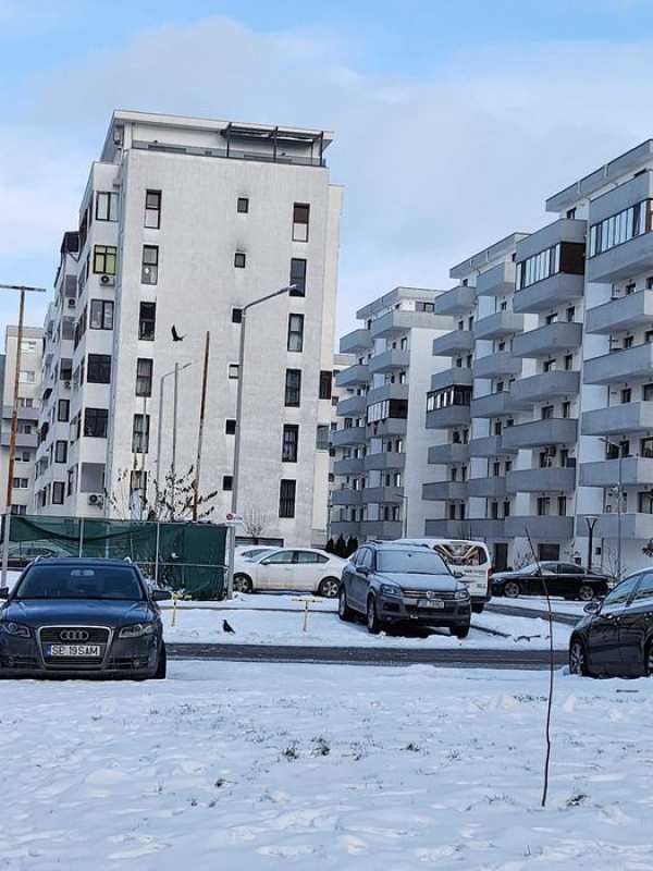 Închiriez loc de parcare
Str. Doamna Stanca nr. 9