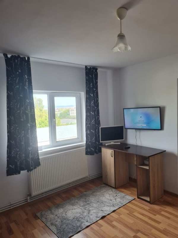 Garsonieră de închiriat