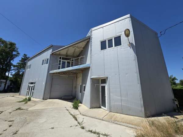 Inchiriez hala clădire birouri 300mp Iași Dancu