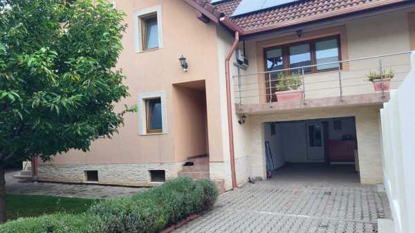 Casa de  vânzare casă tip duplex(1/2), în Alba Iulia – spre Micesti