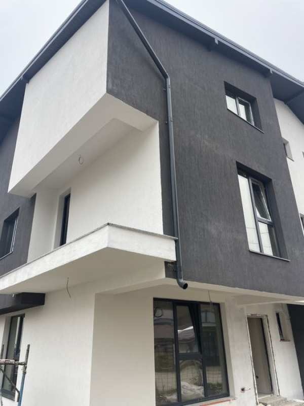 Vând Casa Vila P+1+M Strada Doinei Dobroesti Fundeni