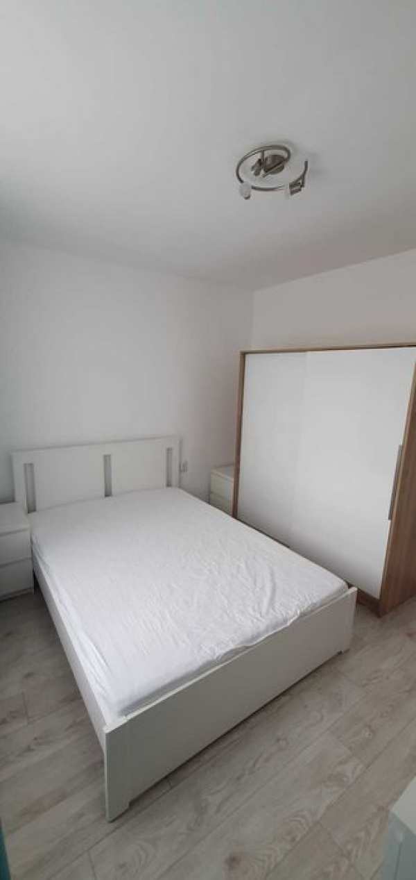 Proprietar, Apartament decomandat 3 camere de vanzare Crangasi